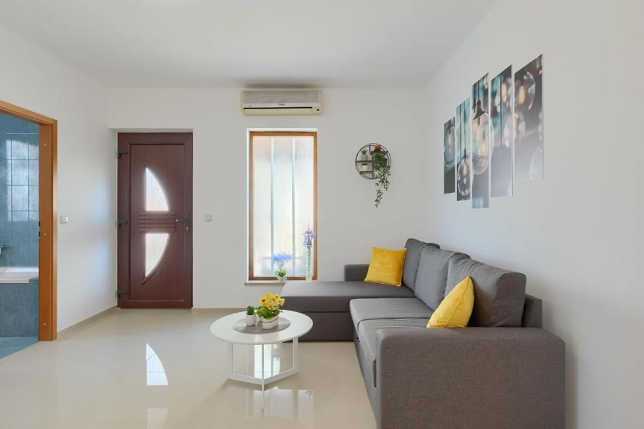 Apartment Christina Pula